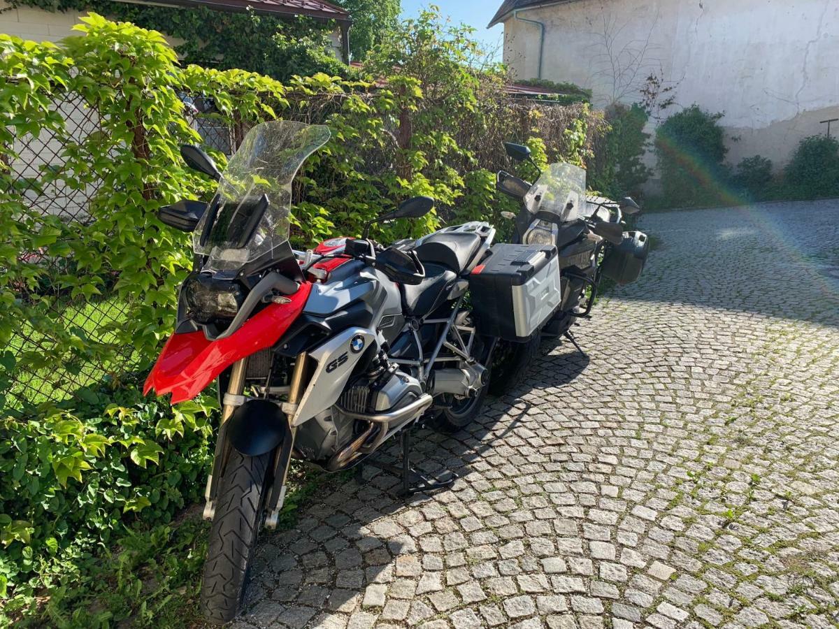 Gasthof 'Zum Alten Turm' Haslach an der Mühl Esterno foto